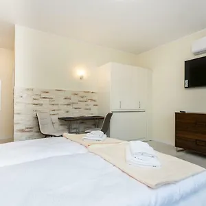 Dom Saski 10 Minut Od Centrum Warszawy Apartment